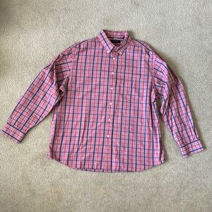 Roundtree & Yorke Button Down Shirt